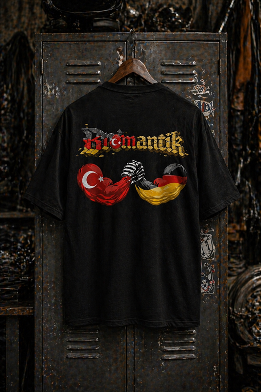 Bro'mantik Deutsch/Türkisch Oversized T-Shirt - 240 GSM premium GYM und Streetwear Tee